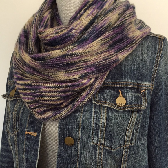 Hollister Accessories - I LOVE H81 Spacedye Knit Infinity Loop Scarf, 12 1/2" x 45" 💜